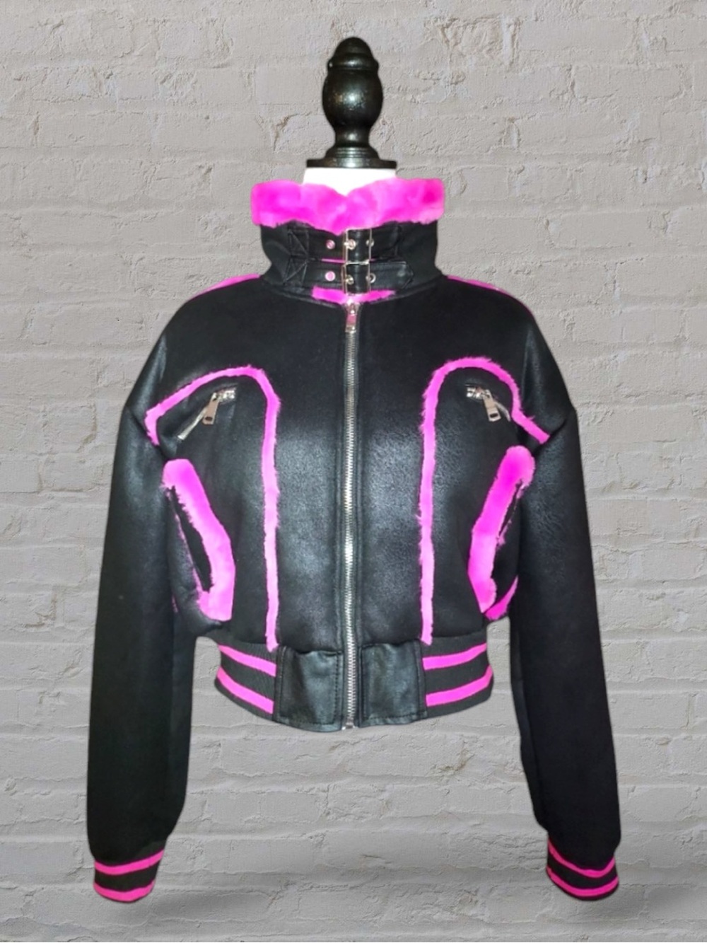 B. Coature Moto Jacket Black Hot Pink Faux Fur Buckle Collar Cropped Glam L NWT